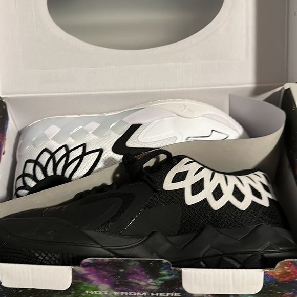 Brand new never worn - Picture 3 of 3